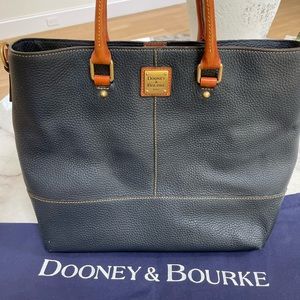 Dooney & Bourke leather navy satchel/tote